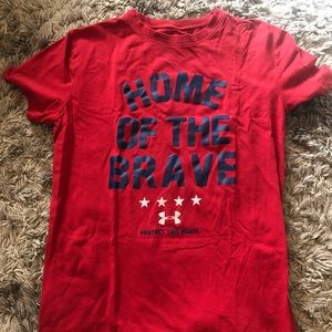 Under Armour T-shirt